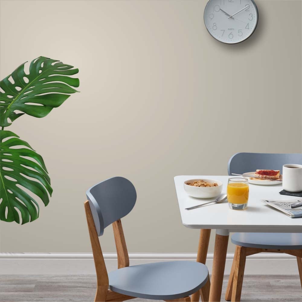 Wilko Walls & Ceilings On Deck Matt Emulsion Paint 5L Image 4