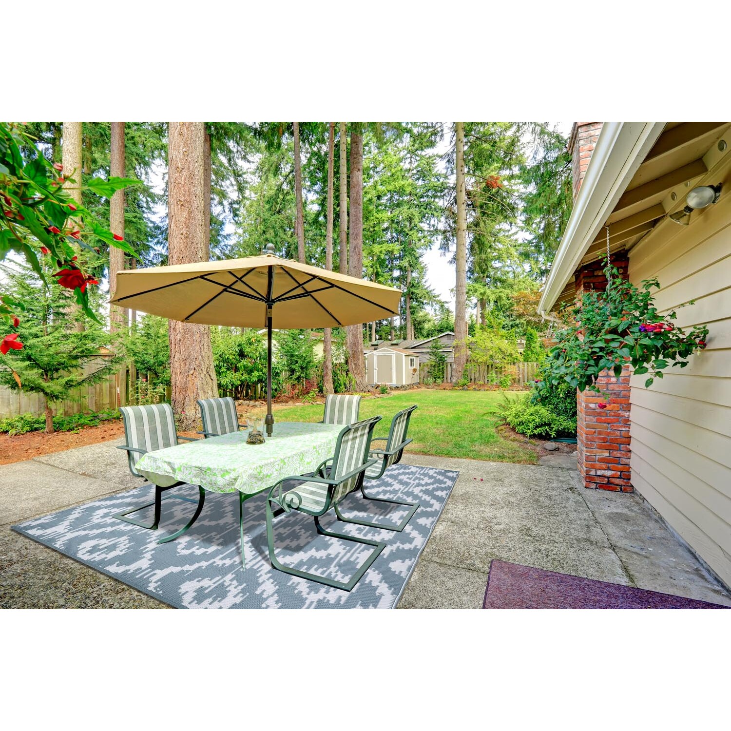 Tribal Geo Outdoor Rug - Steel Image 4