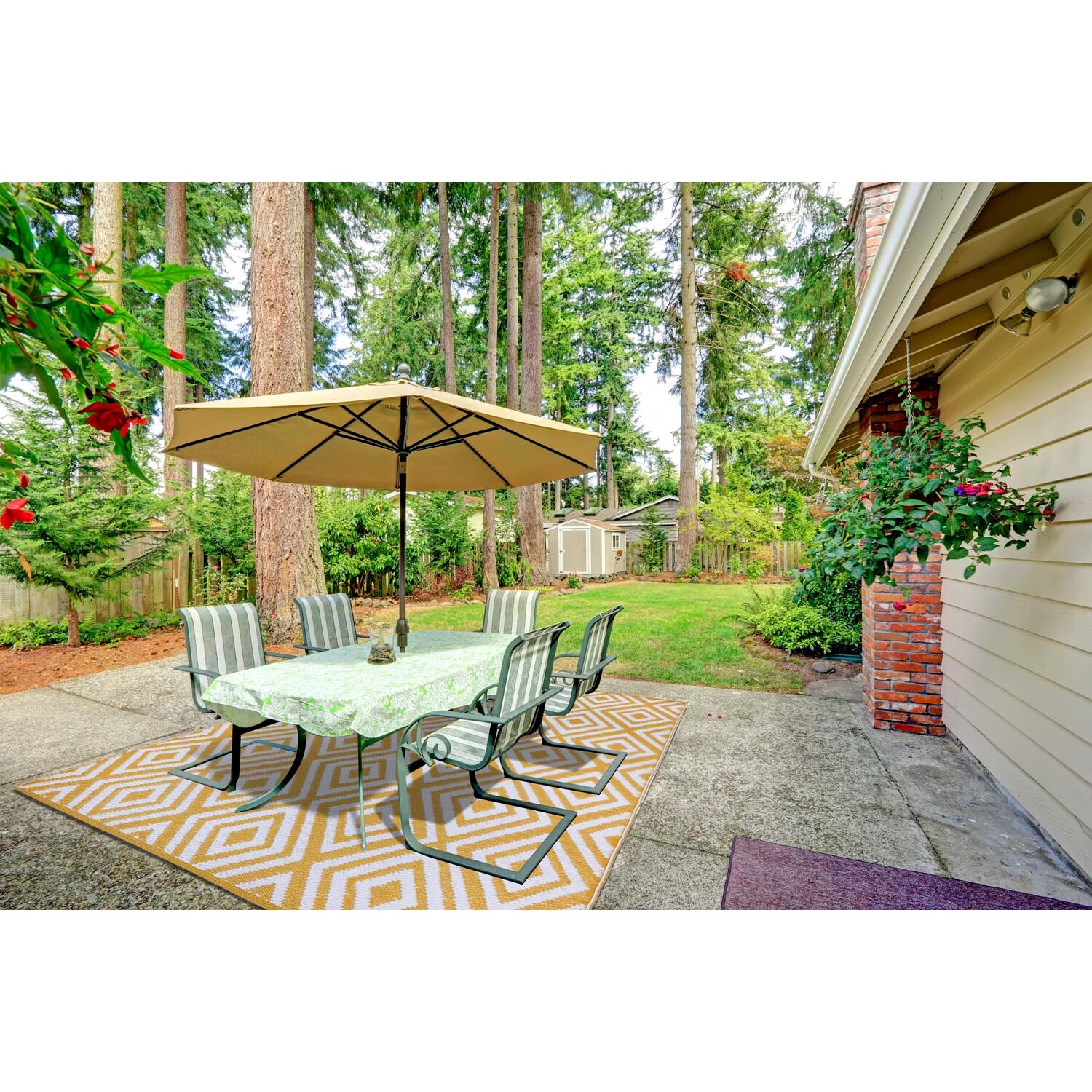 Diamond Outdoor Rug - Ochre Image 4