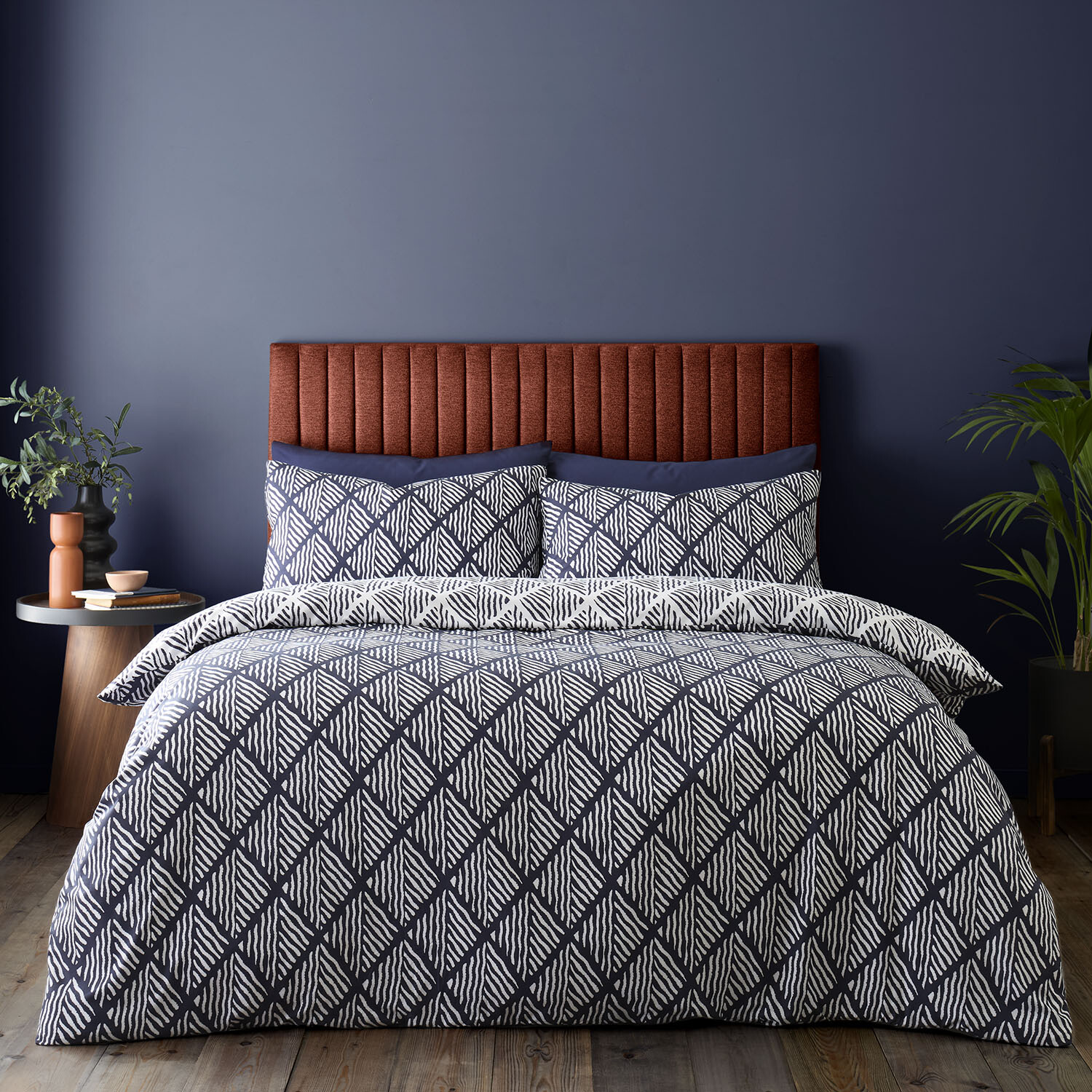 Artemis Duvet Set - Navy / Double Image 1