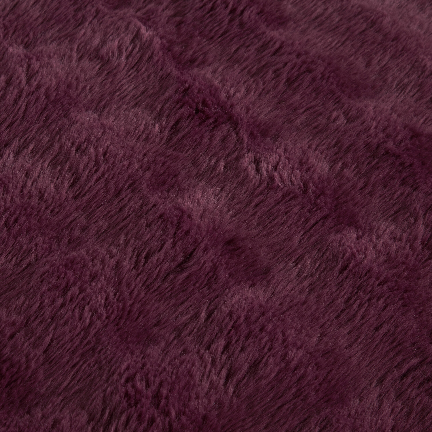 Aurora Soft Faux Fur Duvet Set Berry Superking Image 3