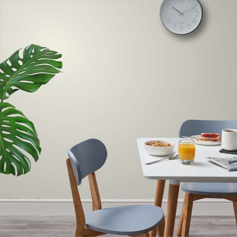 Wilko Walls & Ceilings Moonlight White Matt Emulsion Paint 5L Image 4