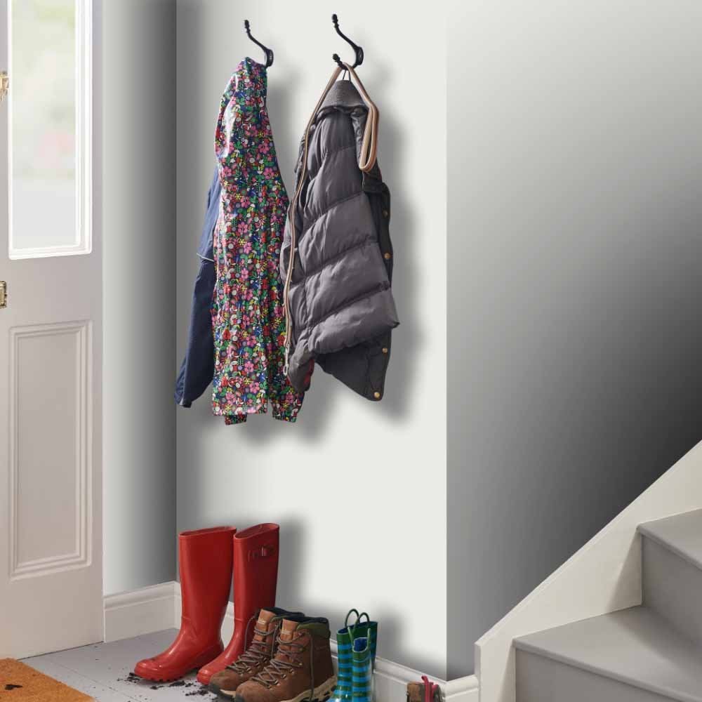 Wilko Tough & Washable Chalk White Matt Emulsion Paint 2.5L Image 5