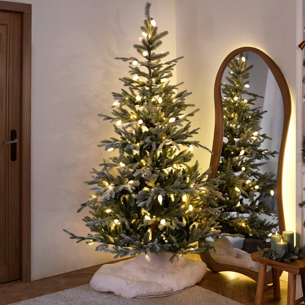 Courchevel Pre-Lit Tree White Image 2