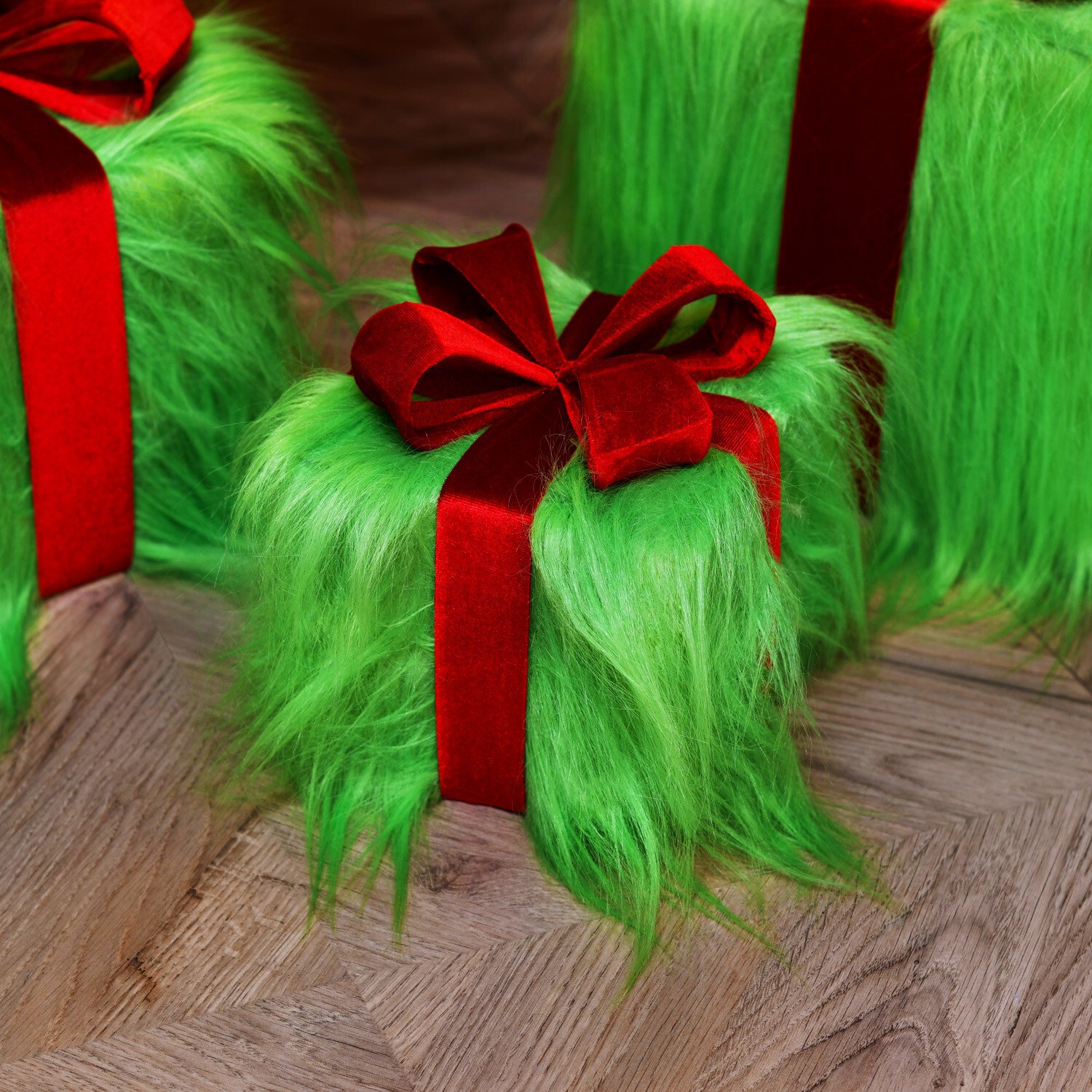 Set of 3 Grumble Fur Presents Green Image 5