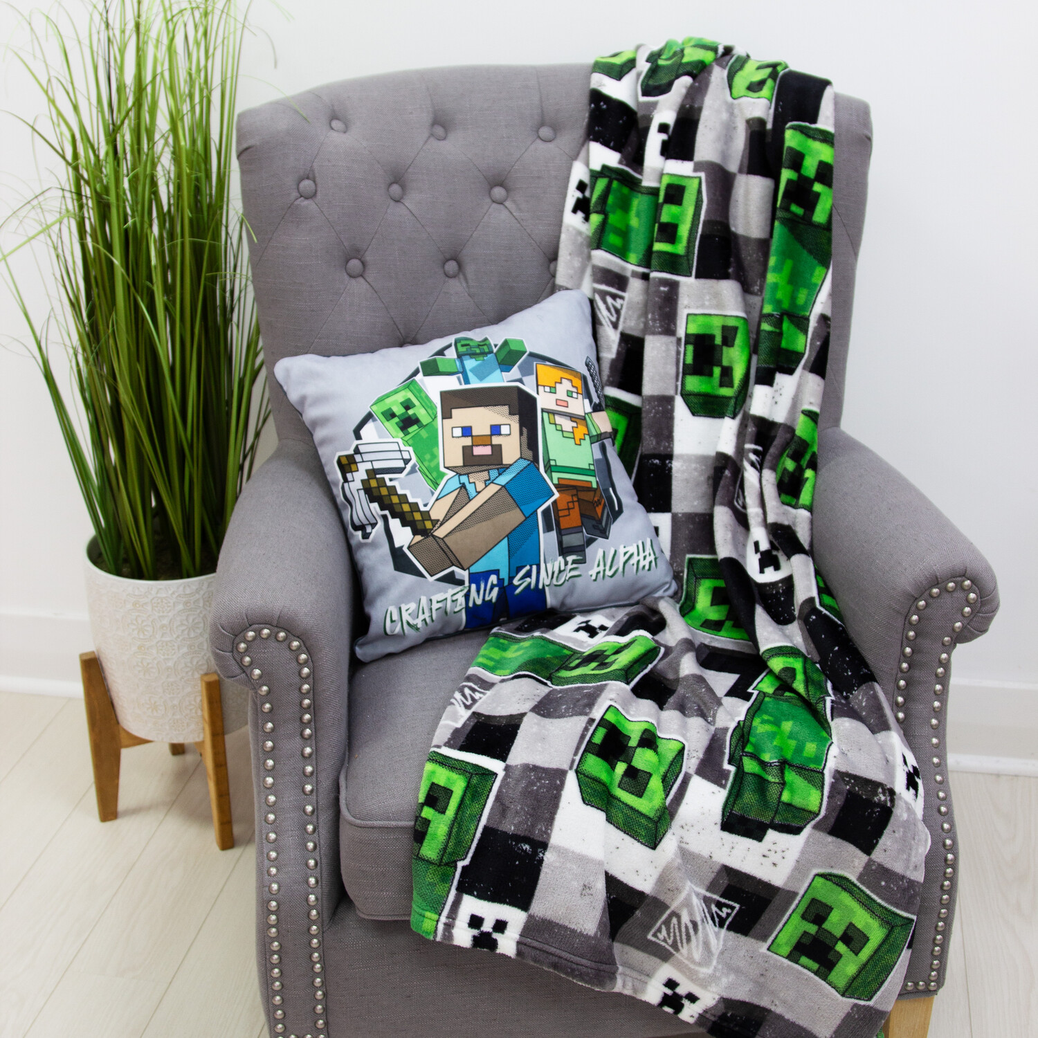 Minecraft Drawn Fleece Kids Throw 150 x 100cm Image 2