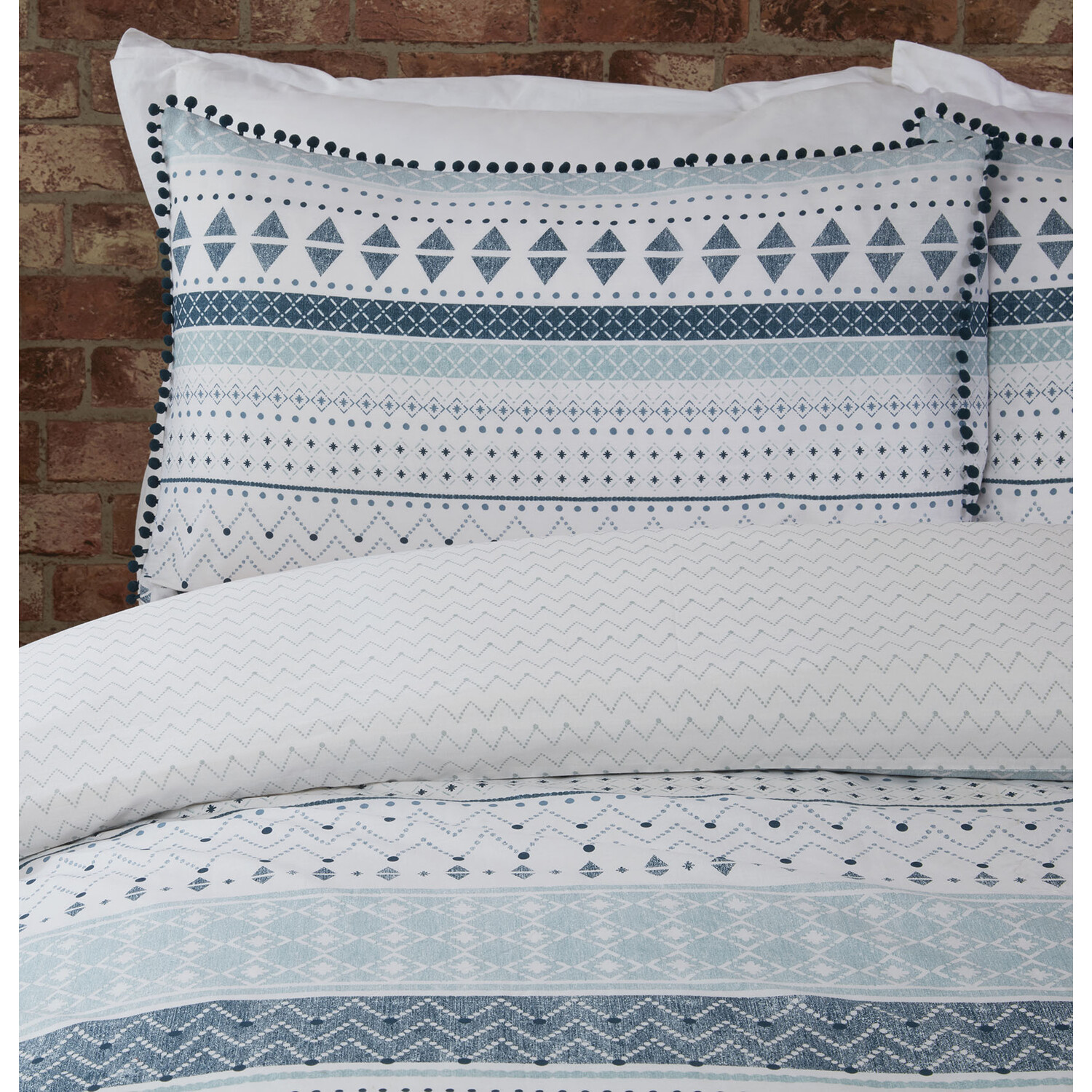 Aztec Geo Stripe Duvet and Pillowcase Set - Double Image 4