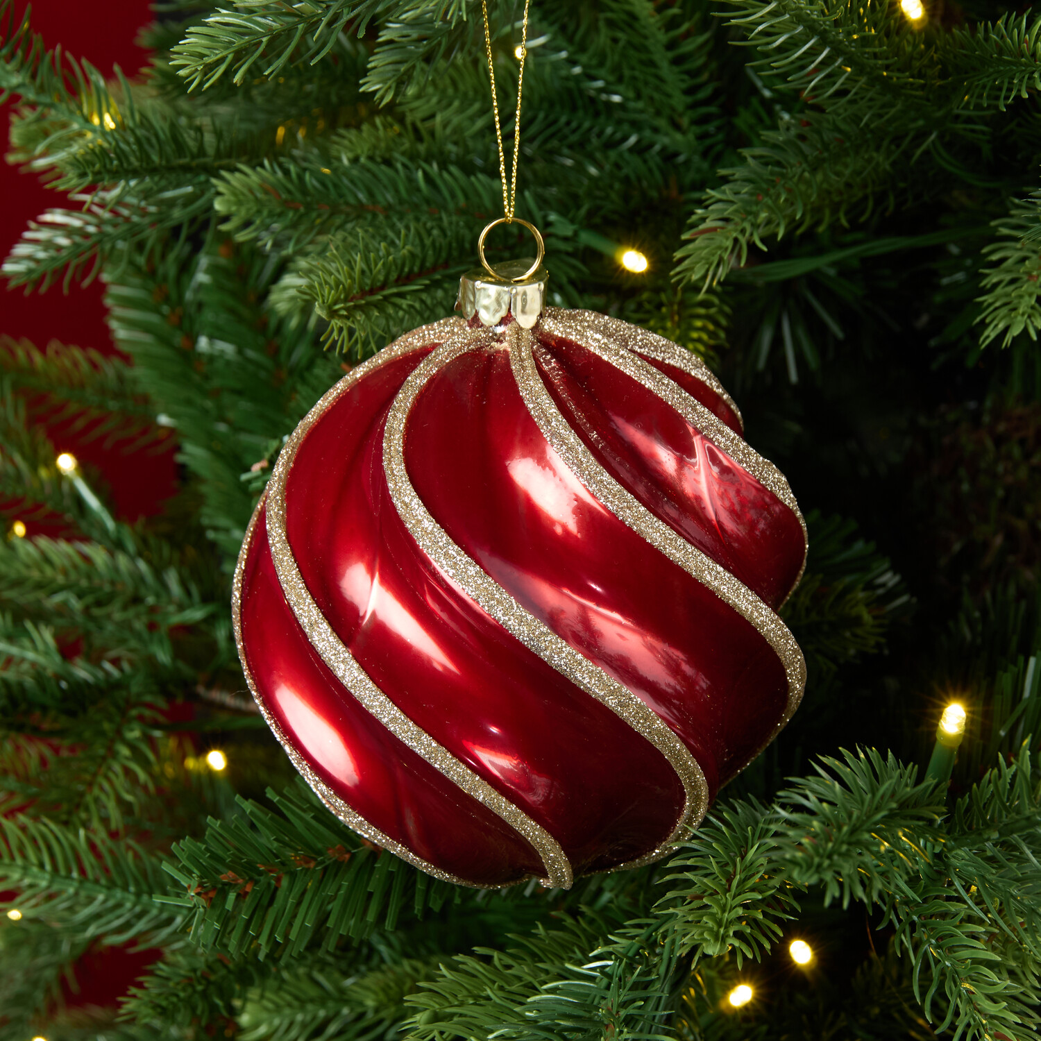 Traditional Swirl Glass Bauble Image 3