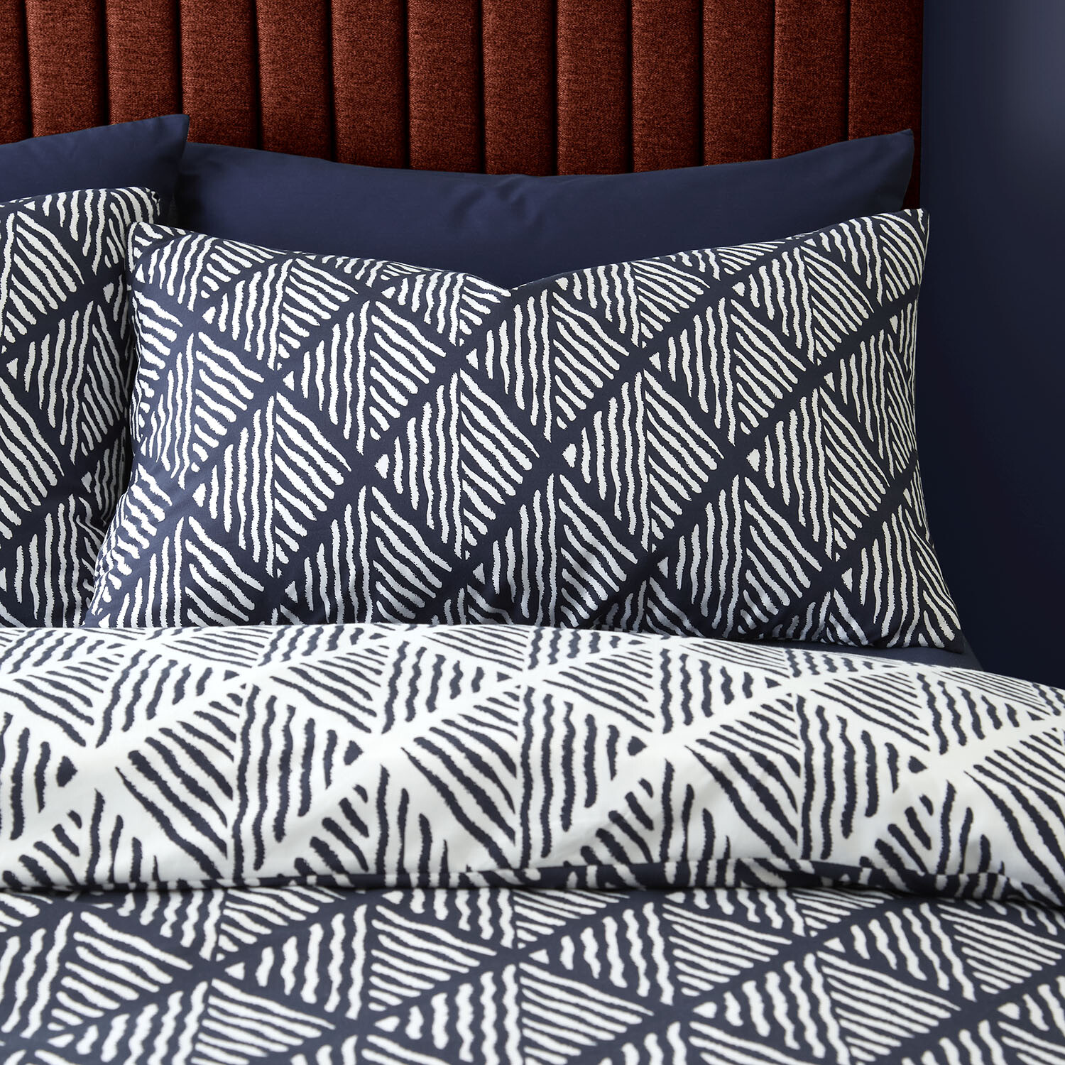 Artemis Duvet Set - Navy / Double Image 3
