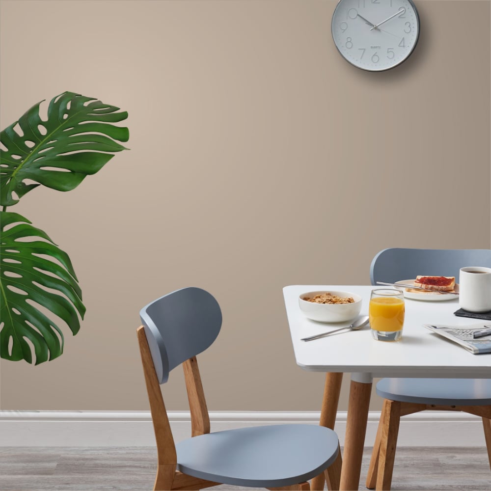 Wilko Walls & Ceilings Oatmeal Matt Emulsion Paint 5L Image 4