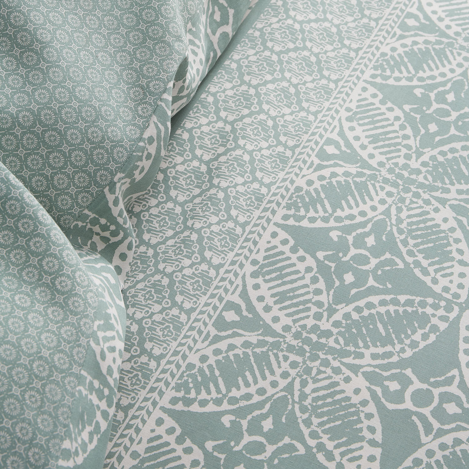 Elora Print Duvet Set - Sage / Superking Image 5