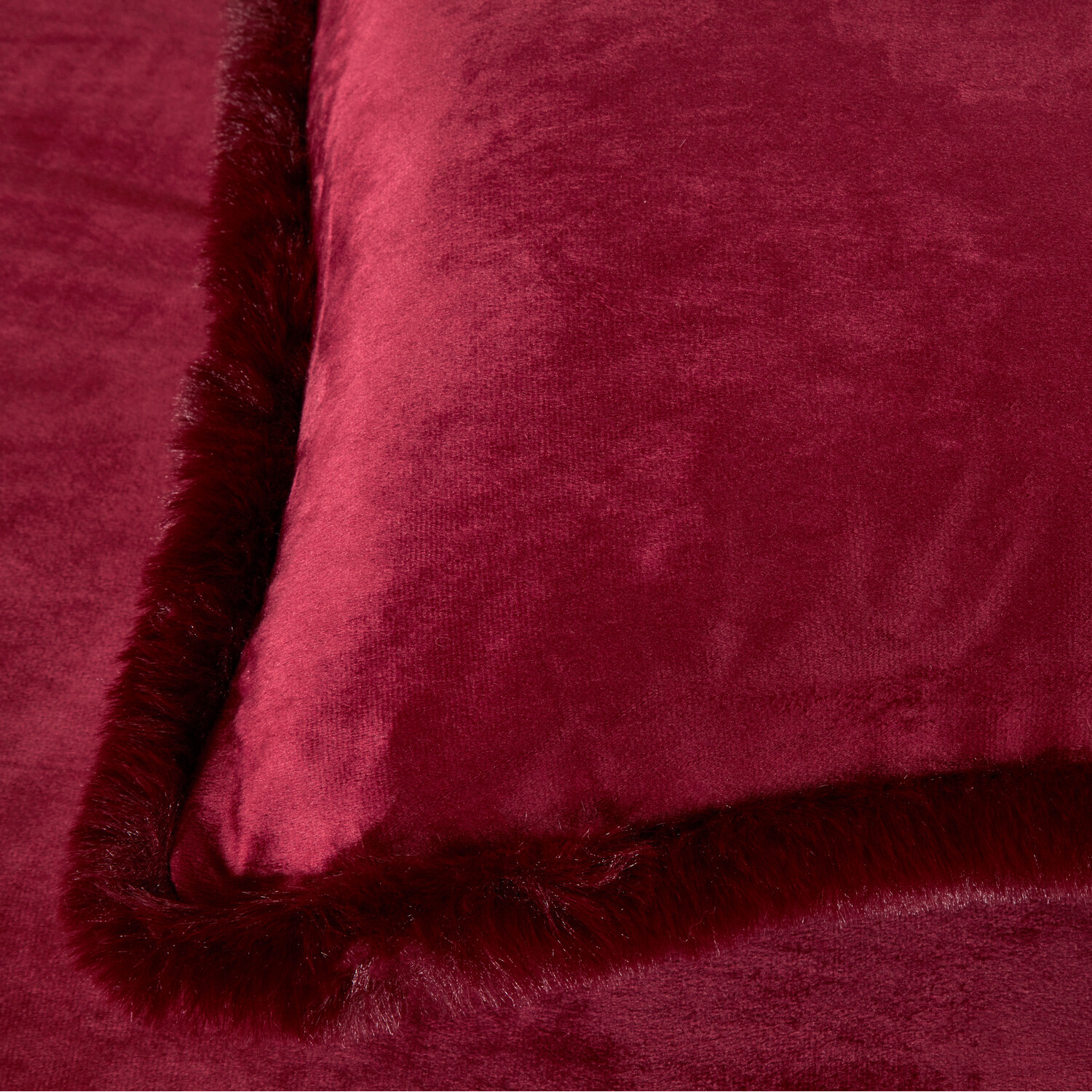 Selena Velvet Duvet Set Mulberry Double Image 3