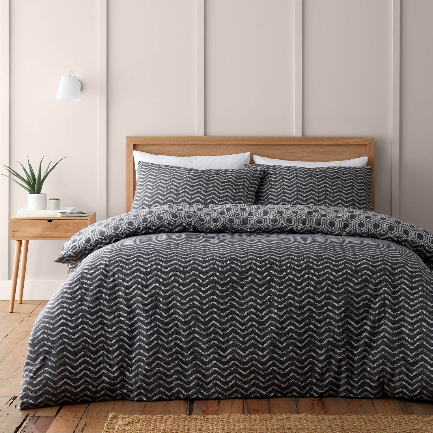 Divante Iona Geo Duvet Cover and Pillowcase Set - Black / Single Image 2