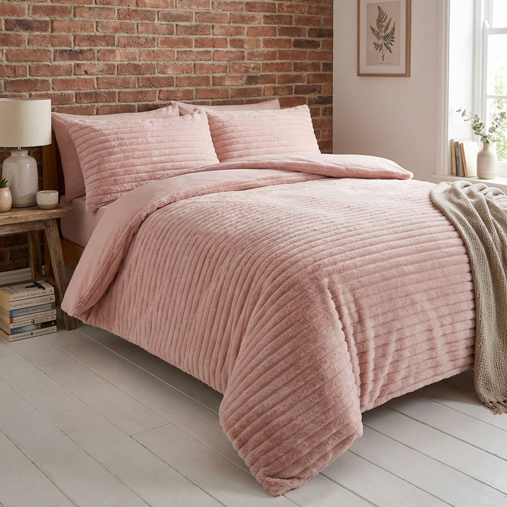 Colorado Faux Fur Duvet Set Blush Double Image 8