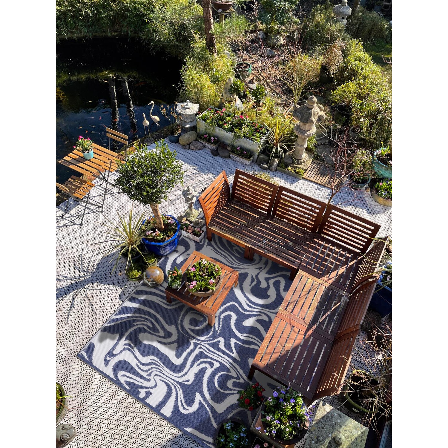 Liquid Marble Outdoor Rug - Navy Image 3