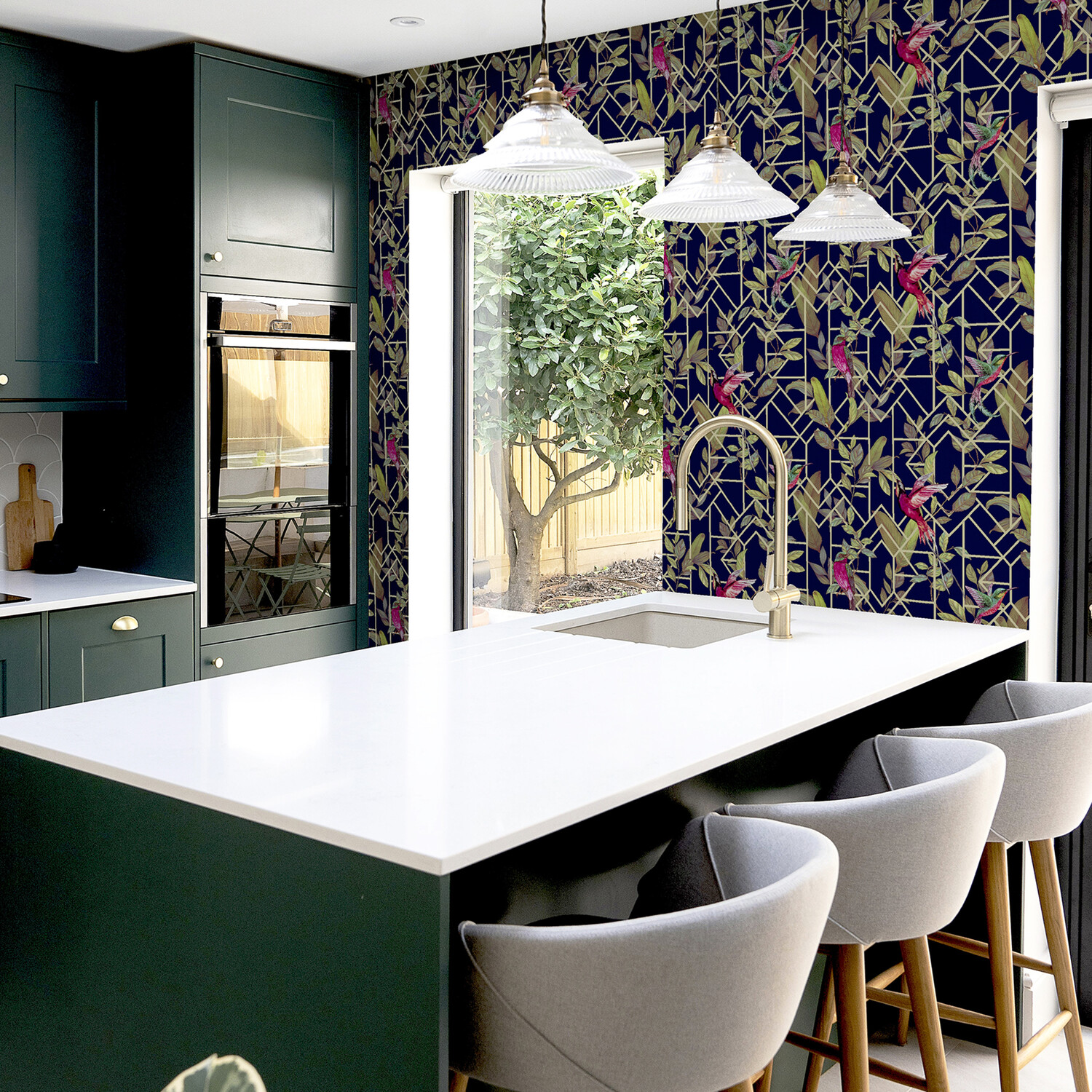 Deco Tropical Spongeable Wallpaper - Navy Gold Image 7