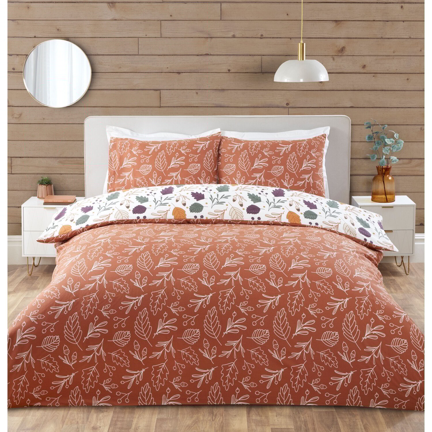 Autumnal Leaves Duvet Cover and Pillowcase Set - Rust / Superking Image 1