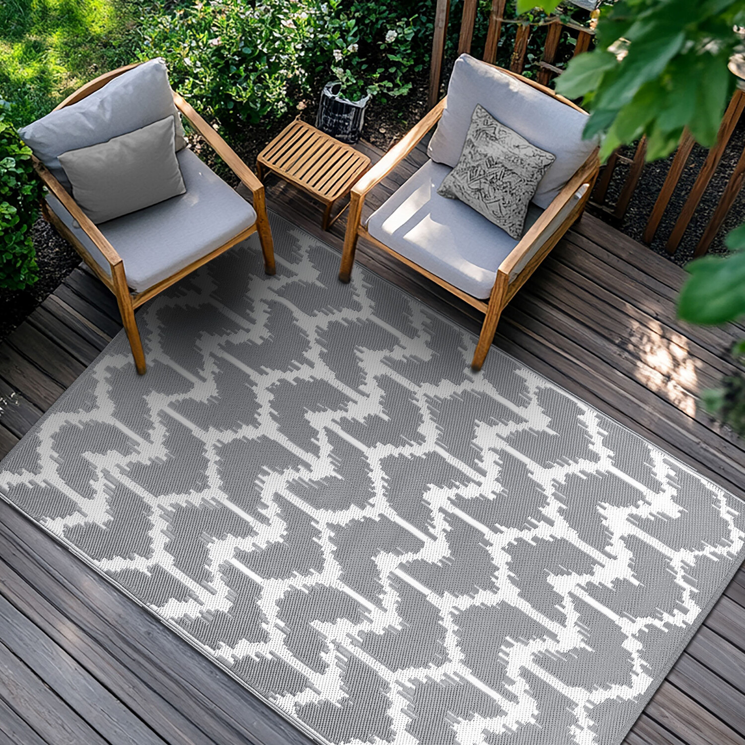 Chevron Breeze Outdoor Rug - Grey Image 2