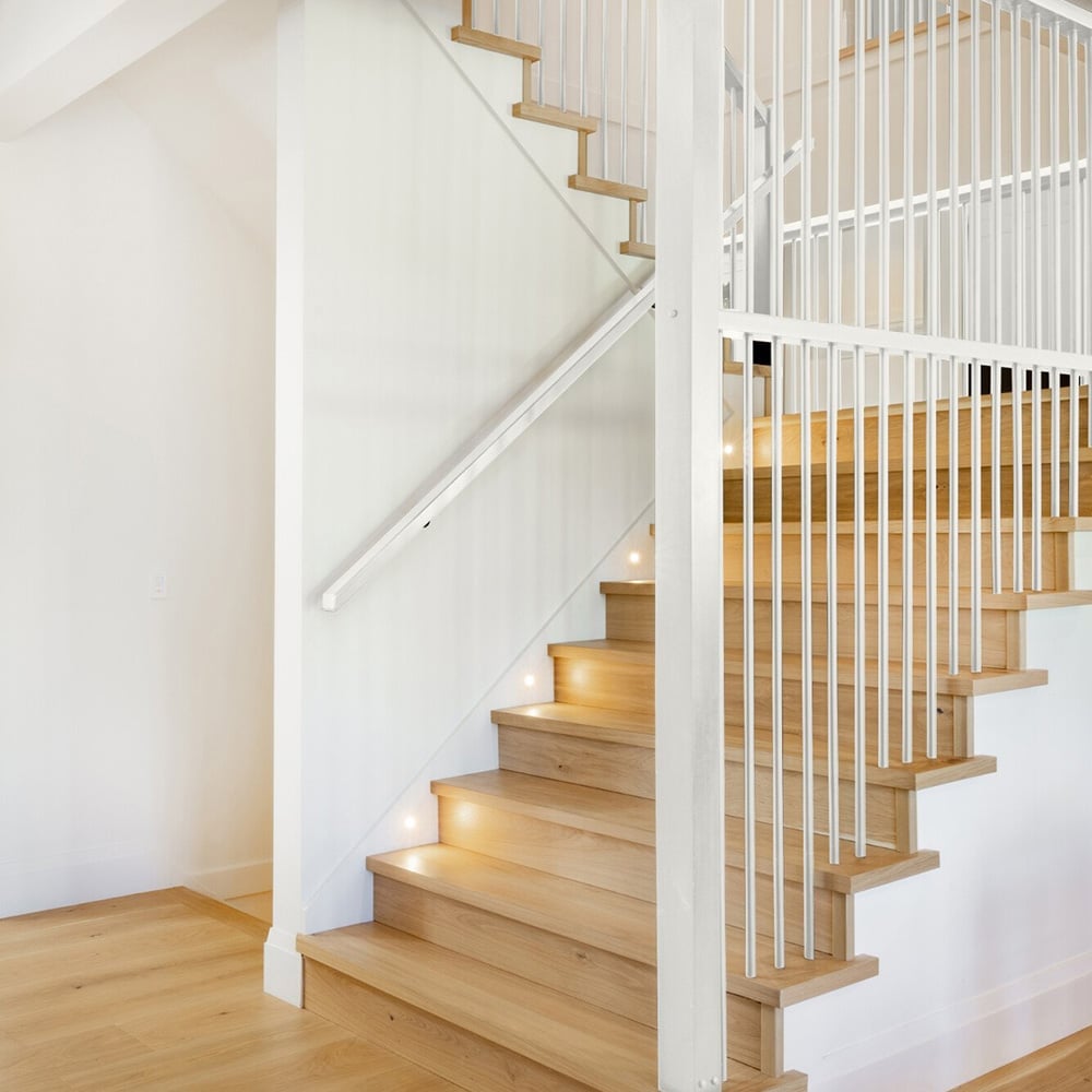 Johnstone's Interior Wood and Metal Quick Dry Eggshell Paint - Brilliant White / 2.5l Image 4