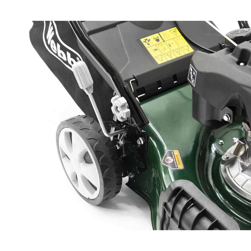 Webb WER460SP 141cc Classic Self Propelled 46cm Petrol Rotary Lawnmower Image 8