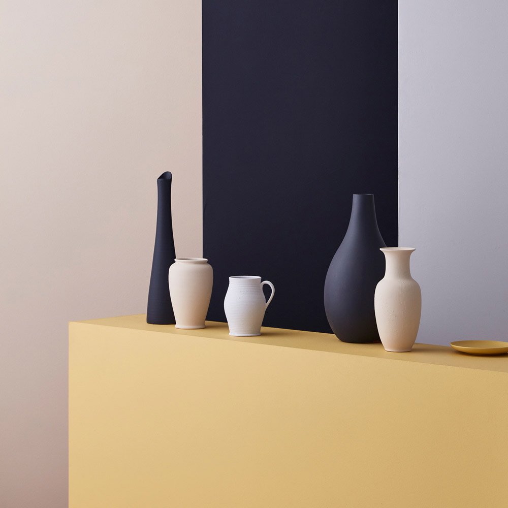 Craig & Rose Walls and Ceilings Fresh Plaster Chalky Emulsion Paint 5L Image 4