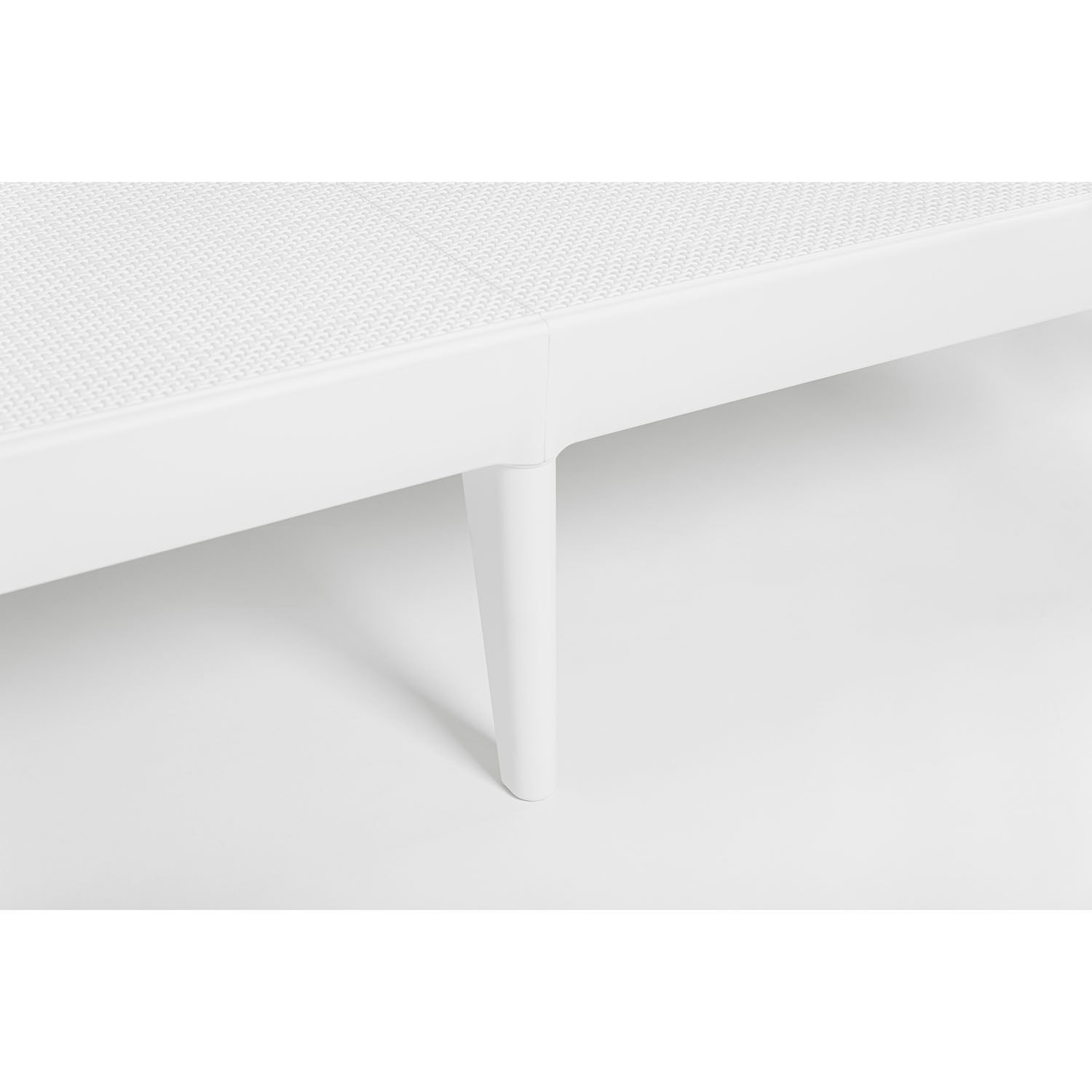 Sirolo White Sun Lounger Image 5