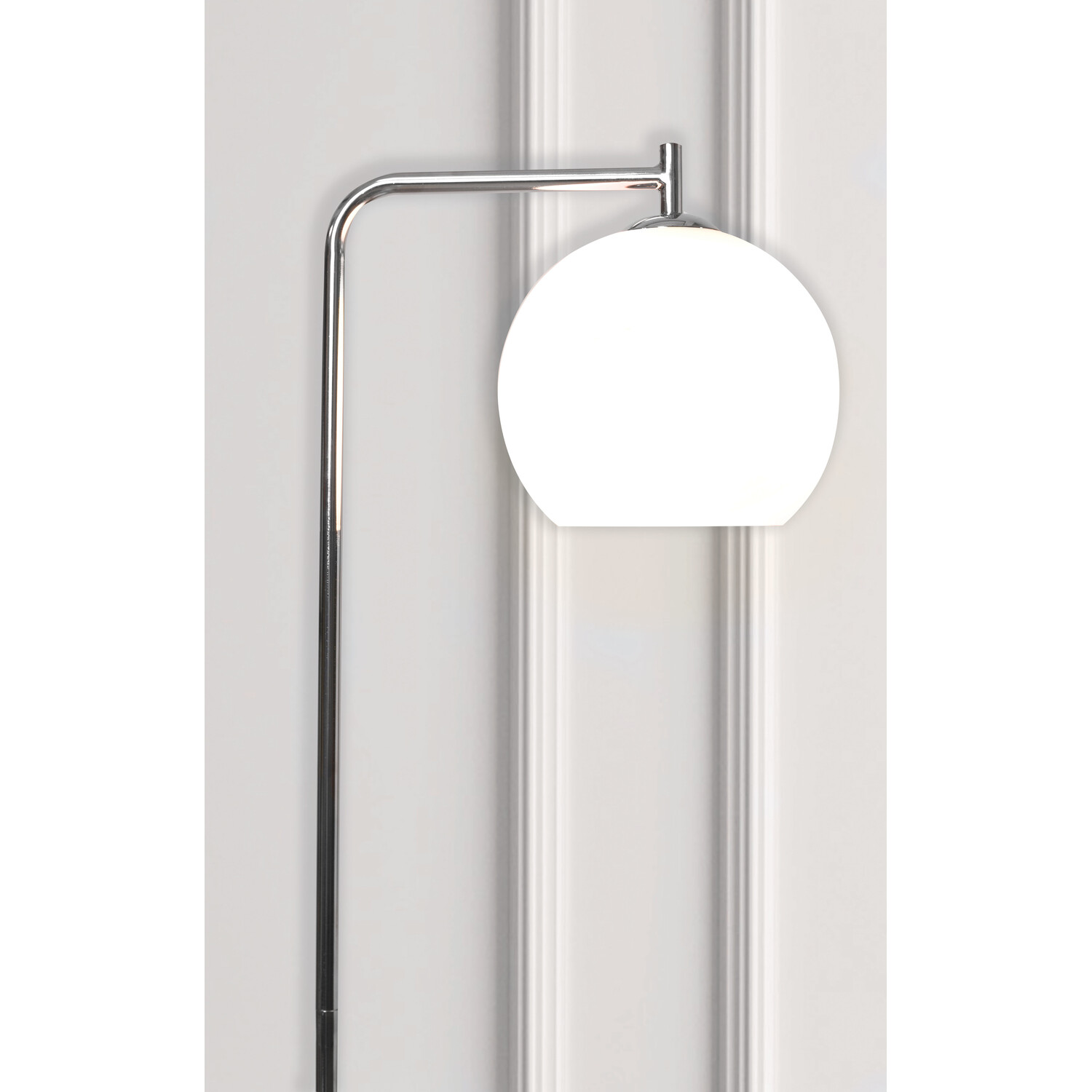 Hamilton Floor Lamp with Table Image 5