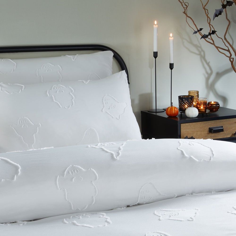 Duvet Day Double Ghostly Ghouls Soft Touch Tufted Duvet Set Image 2
