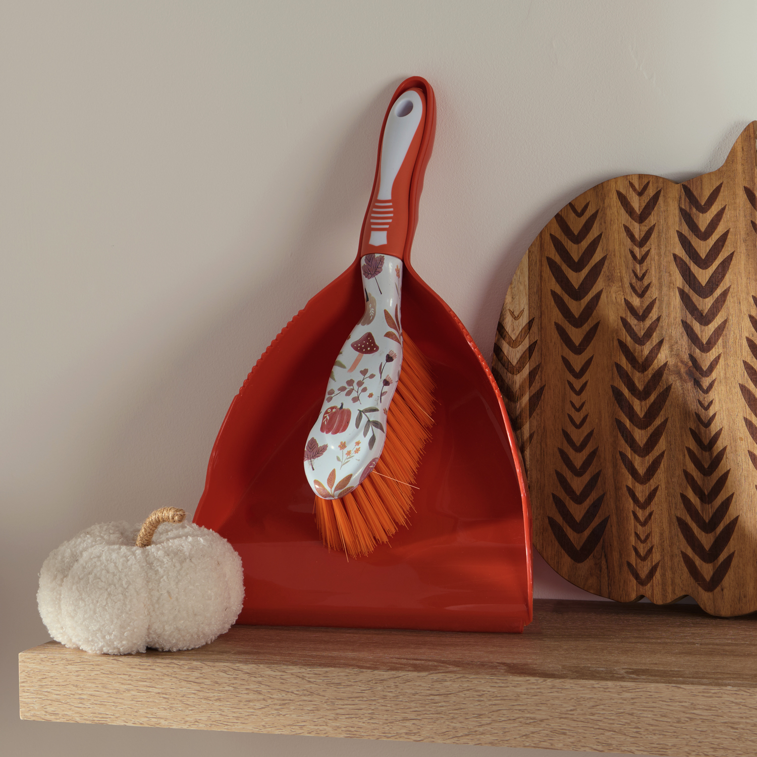 Autumn Dustpan and Brush Set Image 2