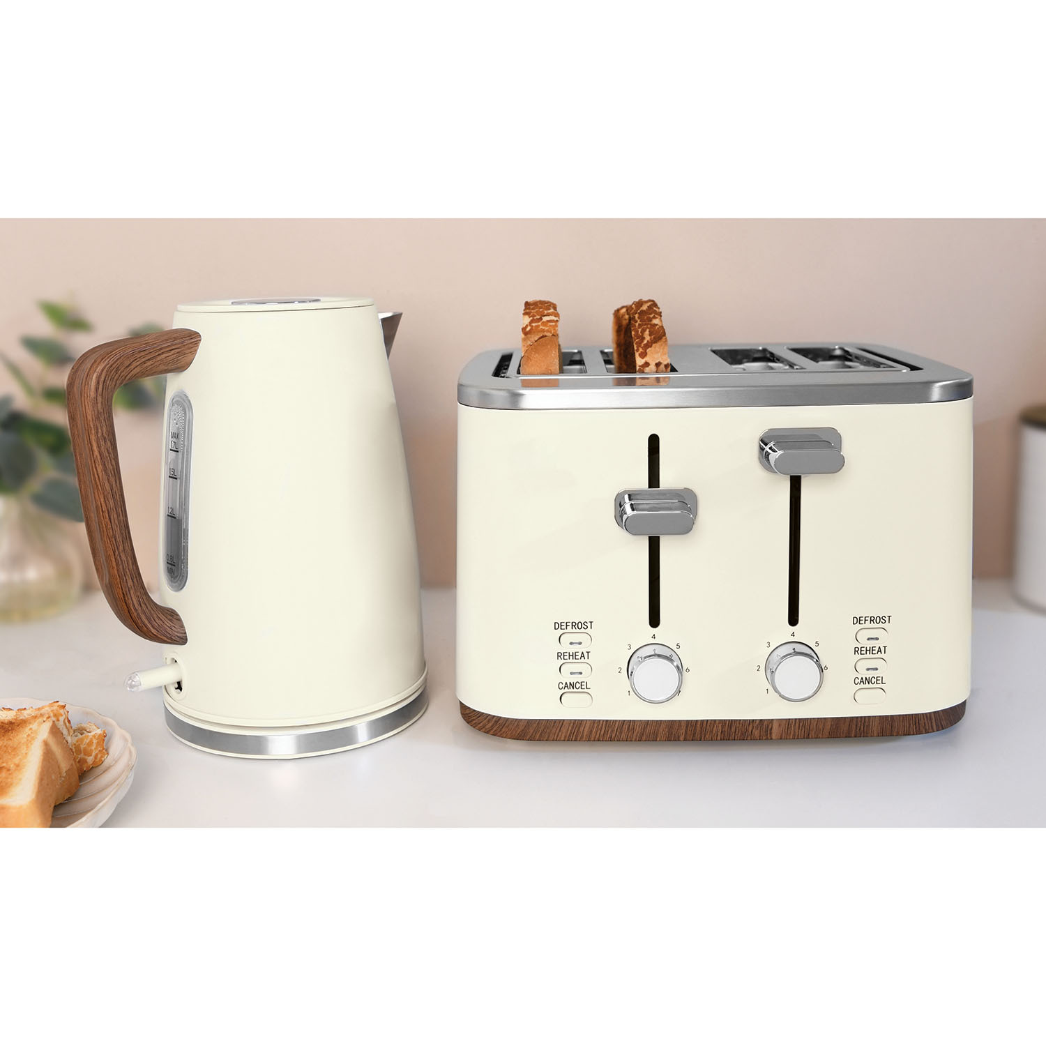 Sanctuary 4 Slice Metal Toaster with Acacia Trim Cream Image 4