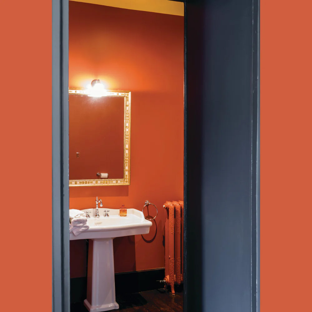 Farrow & Ball Walls and Ceilings Charlotte's Locks Modern Emulsion Paint 5L Image 4