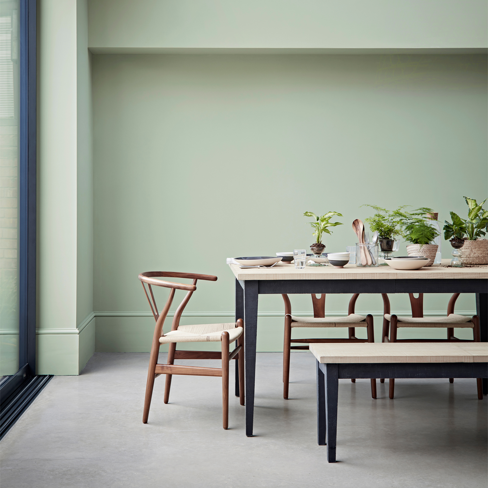 Crown Breatheasy Walls & Ceilings Mellow Sage Matt Emulsion Paint 5L Image 4