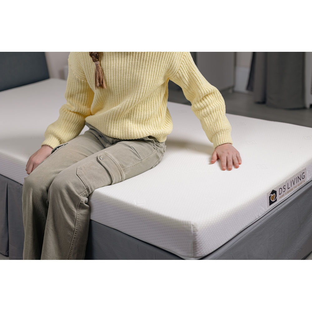 DS Living PureDream Super King Size Orthopaedic Memory Foam Mattress 4 inch Image 3
