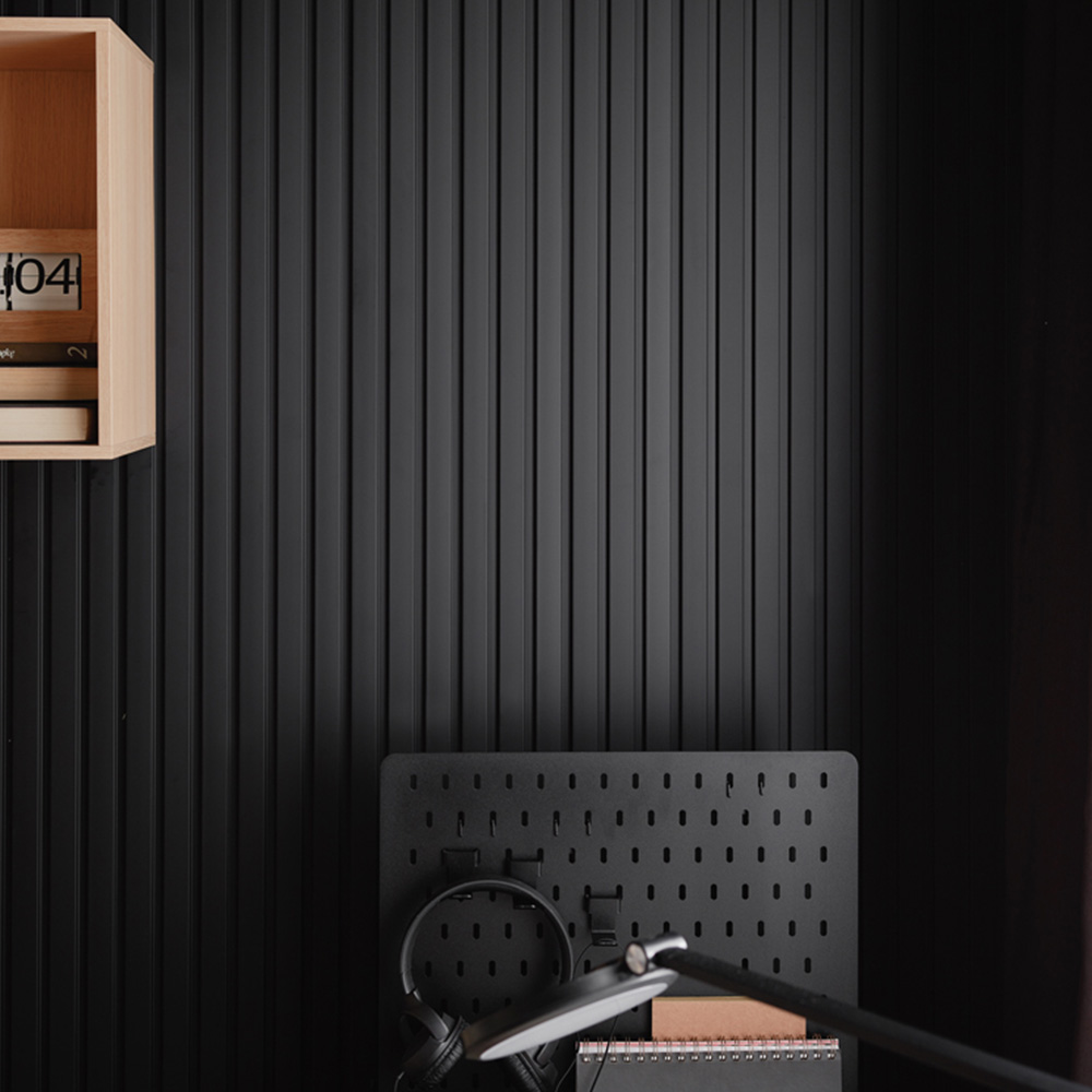 VOX Linerio M-Line Black Right Hand Trim Wall Panel Image 1