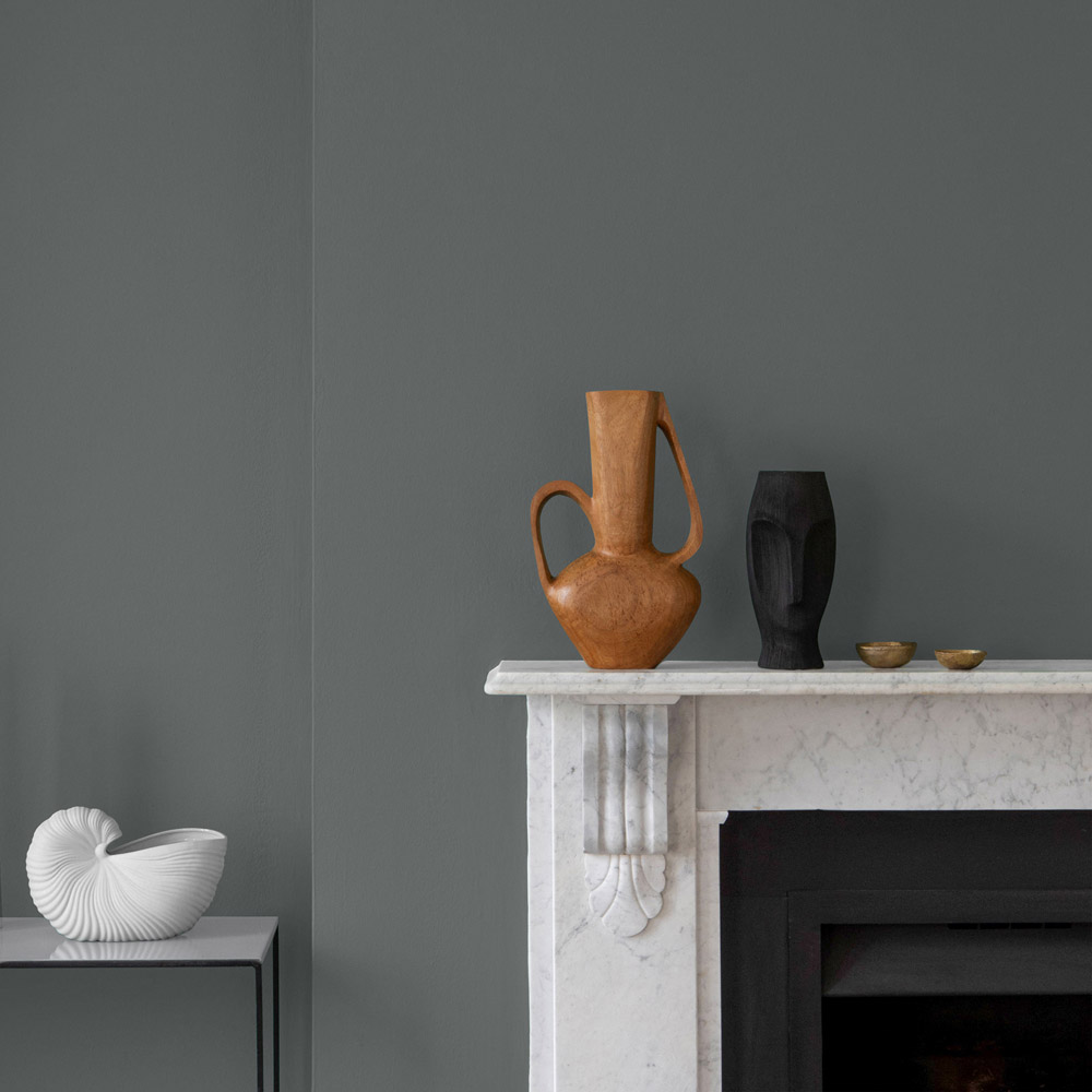 Craig & Rose Walls and Ceilings Monogram Chalky Emulsion Paint 5L Image 4