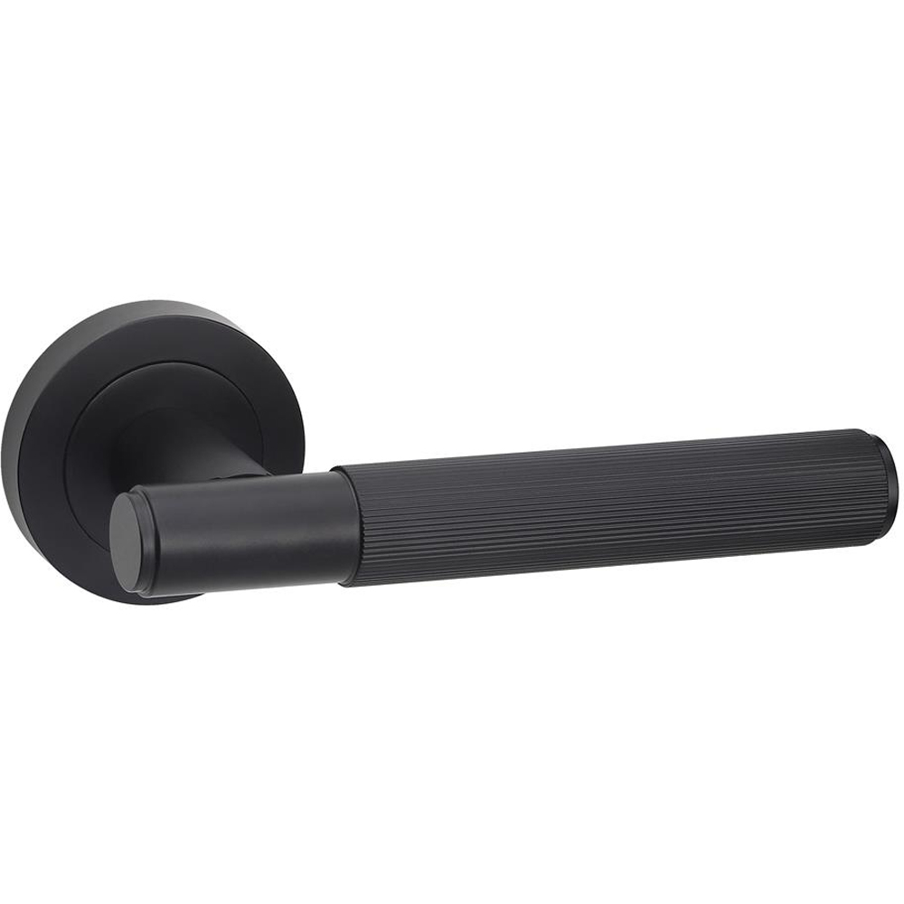 Golden Grace Straight T-Bar Linear Matt Black Door Handles and Latch Set 5 Pack Image 3