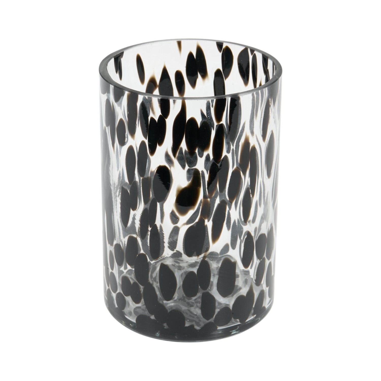 Black Confetti Hurricane Image 4