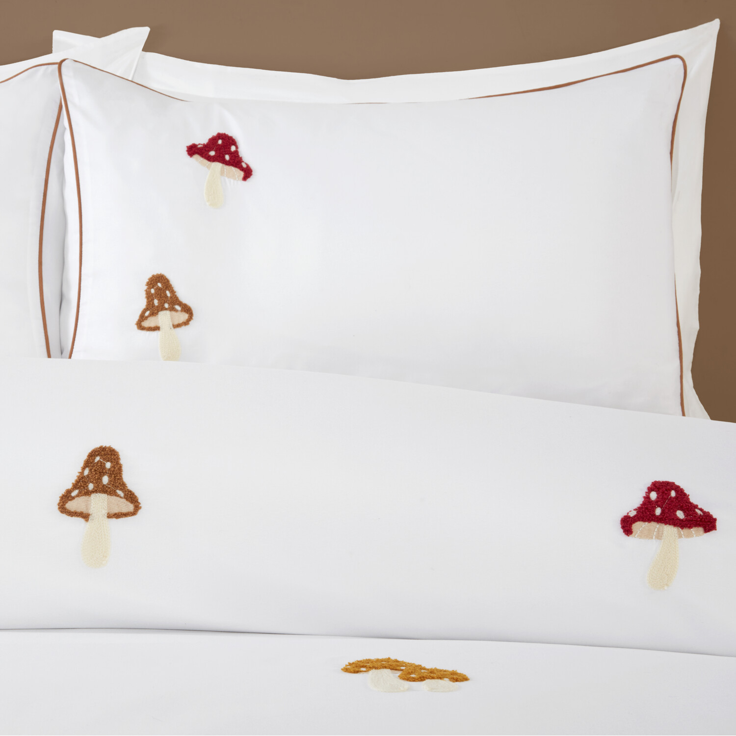 Portobello Embroidered Duvet Set White Double Image 2