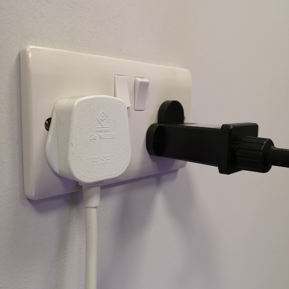 Premier ClusterBrights 2000 Rainbow LED Green Cable Cluster Light 25m Image 8