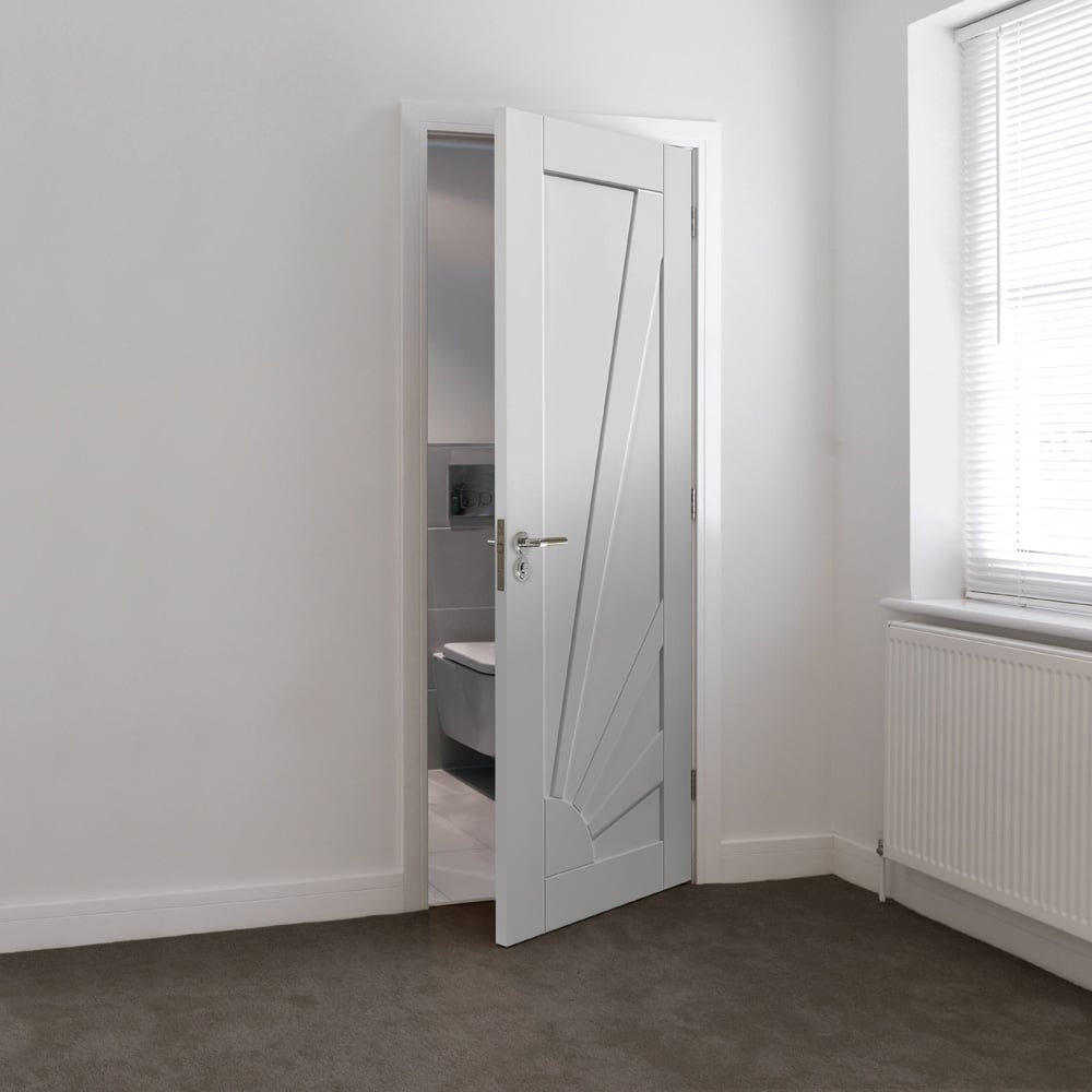 JB Kind Aurora White Primed Internal Door 1981 x 686mm Image 2