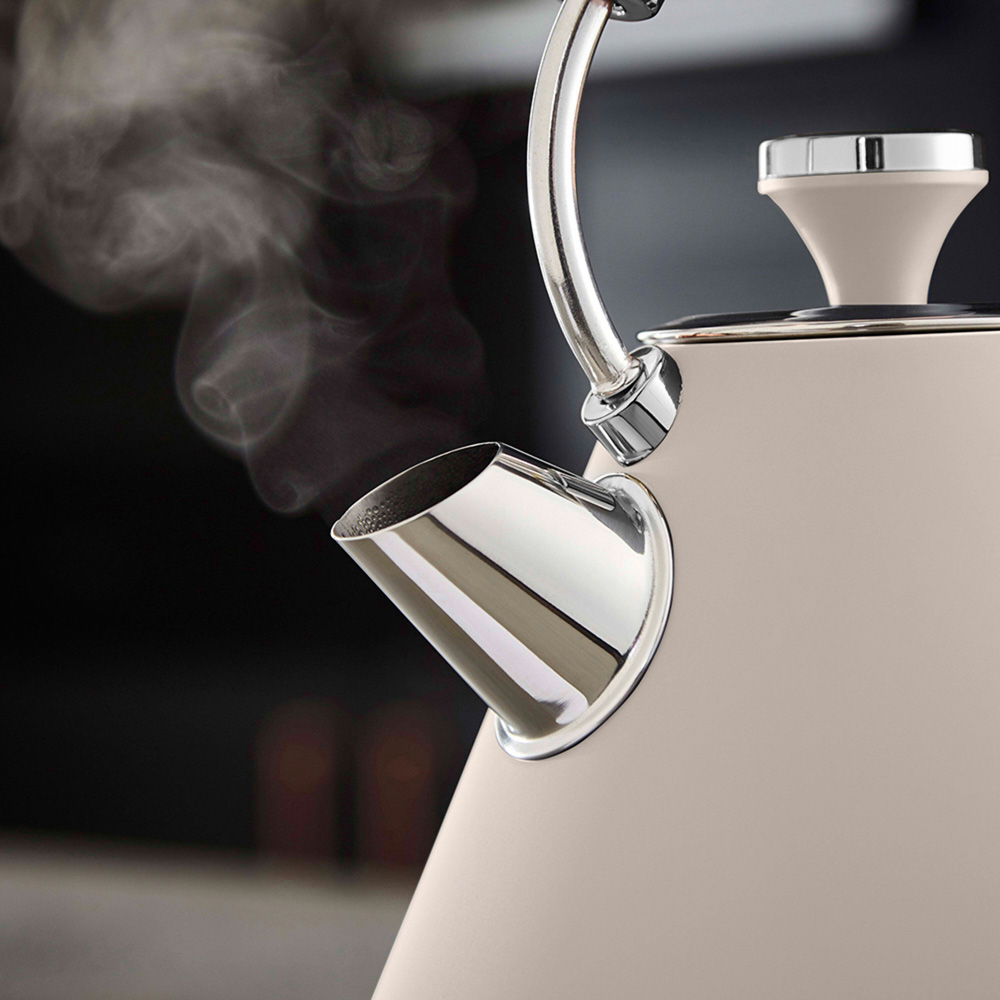 Tower Cavaletto EEJB248 Latte 4 Slice Toaster with 1.7L Kettle and 6L Air Fryer Set Image 4