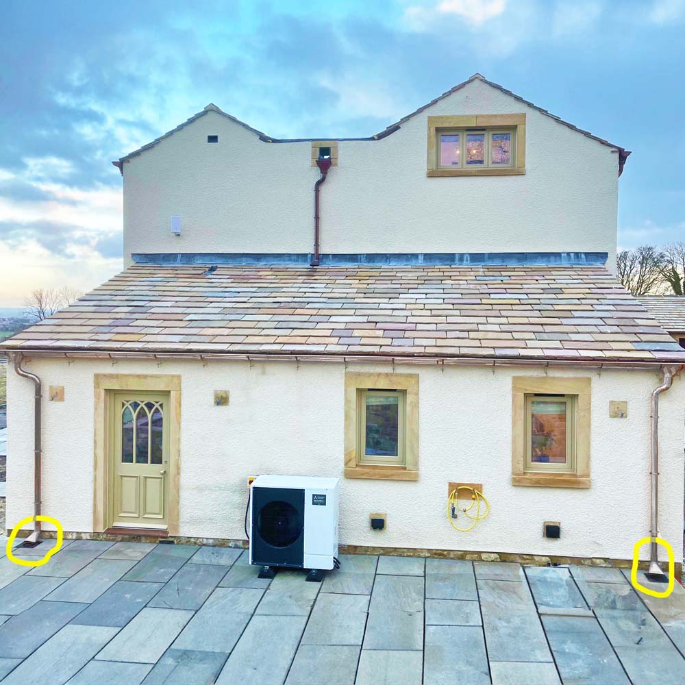 Metal Gutta Zinc Downpipe Water Dispenser Image 2