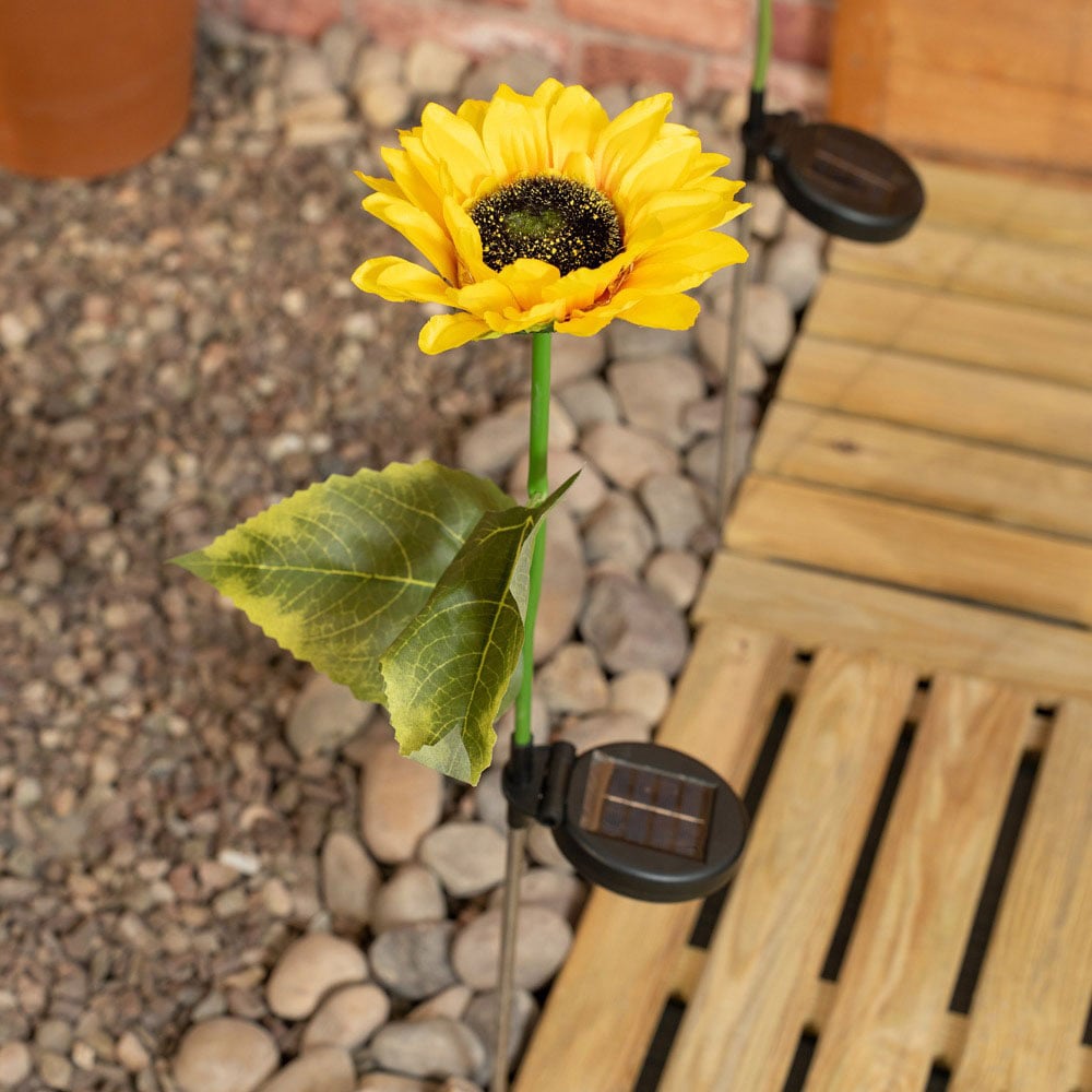 ValueLights Yellow Sunflower Solar Powered Outdoor Spike Lights 2 Pack Image 3