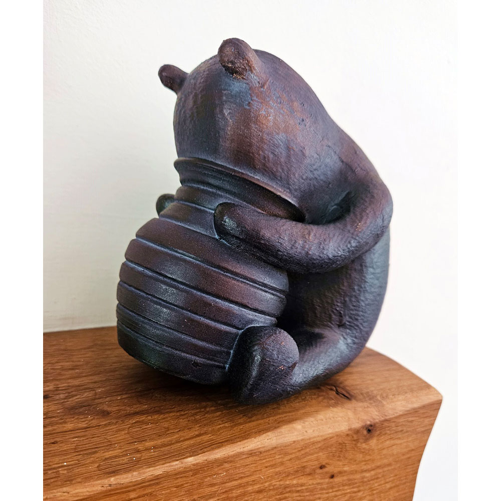 Inspirational Gifting Winnie The Pooh Polystone Resin Garden Ornament Image 3