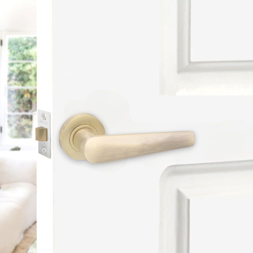 Spira Brass Aero Matt Antique Lever On Rose Door Handle 2 Pack Image 2