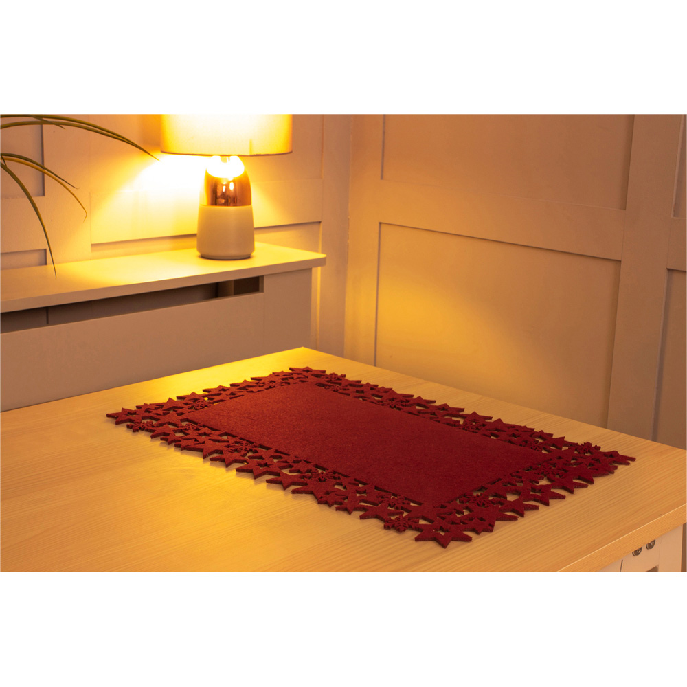 St Helens Maroon Felt Table Mat 30 x 45cm 2 Pack Image 2