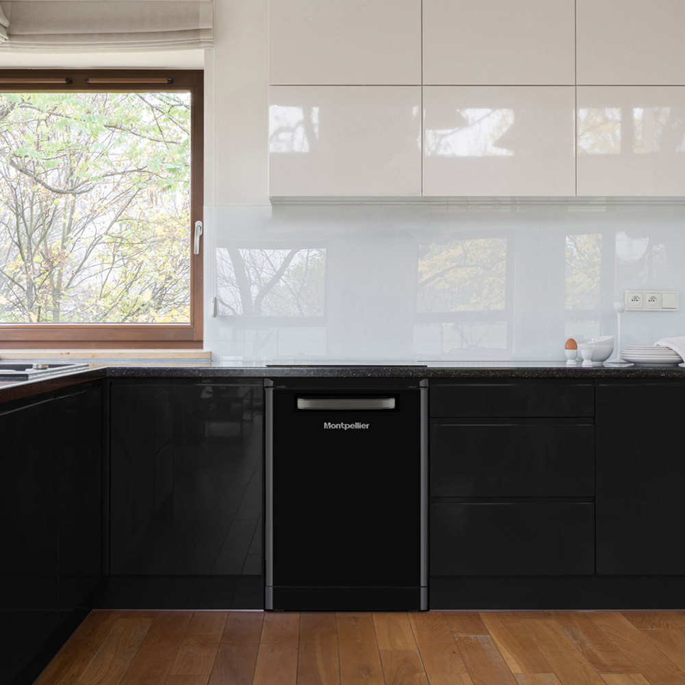 Montpellier MAB1353DK 60cm Black Wide Retro Dishwasher Image 2