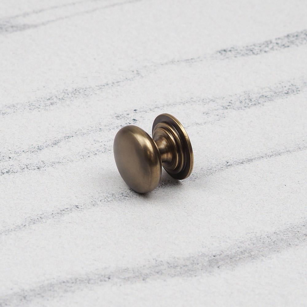 Handle & Home Antique Brass Knob 25mm Image 3