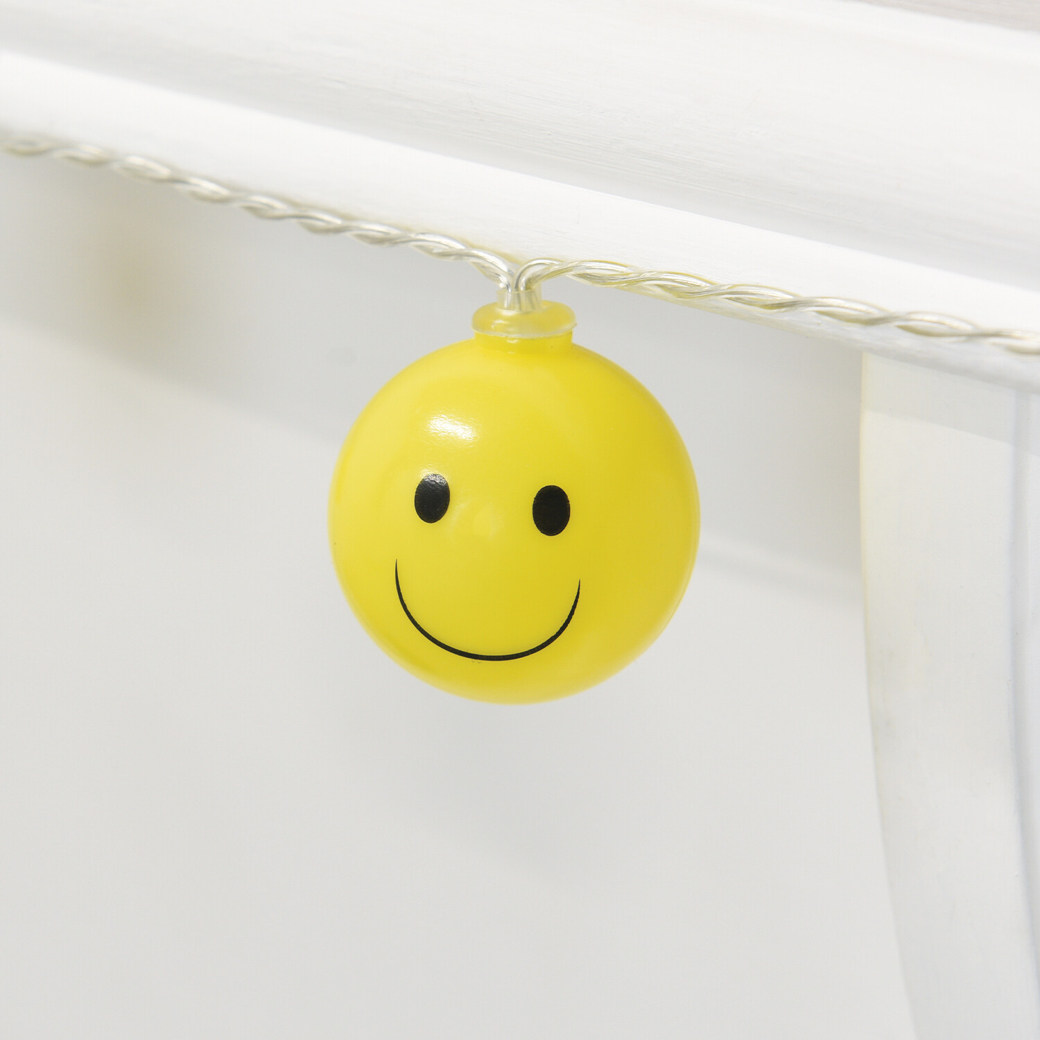 15 LED Smiley Face String Light Yellow Image 3