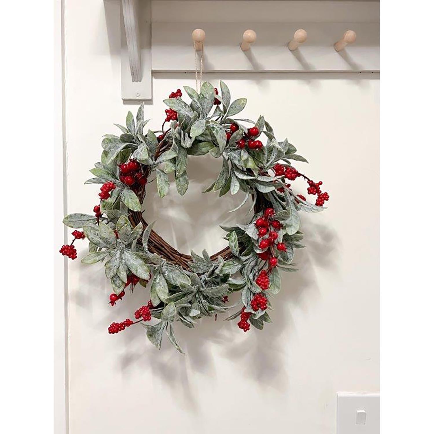 Red Berry Garland with Leaves - Red Image 4